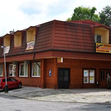 Hotel Penzion KASPEC Uničov Exterior foto